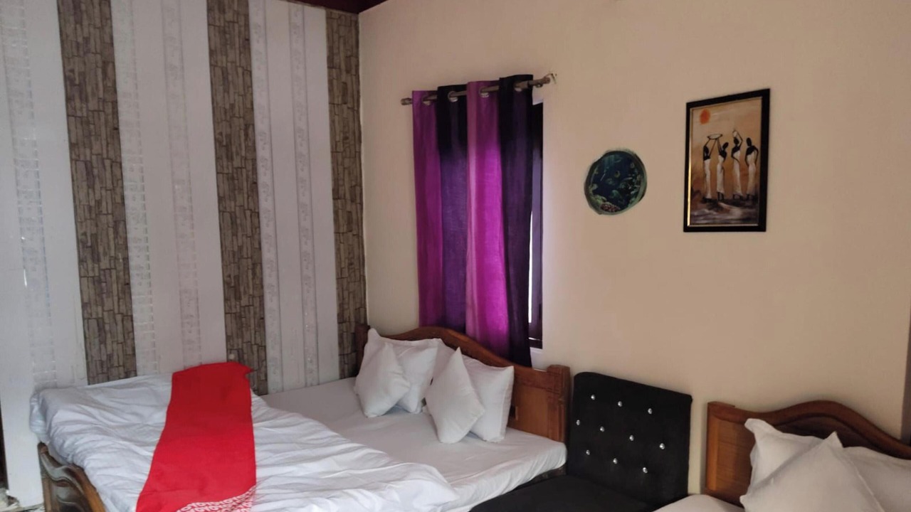 Photo of Bedroom in Guptkashi