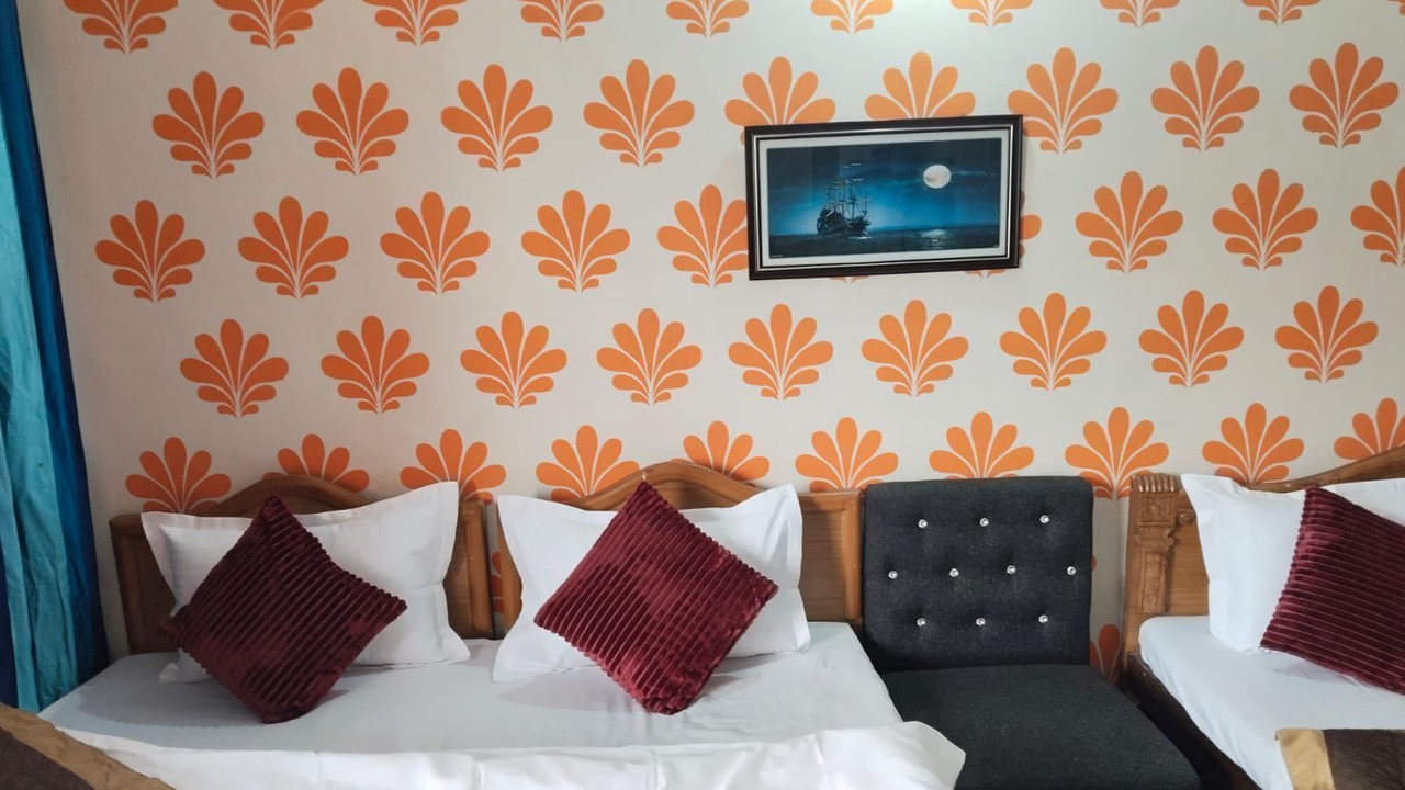 Photo of Bedroom in Guptkashi
