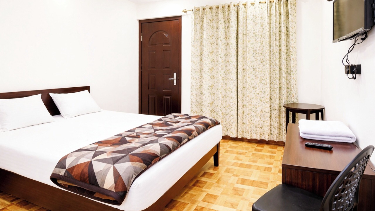 Photo of Bedroom in The Mall Road