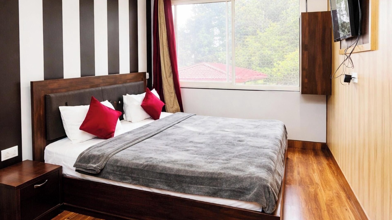 Photo of Bedroom in The Mall Road