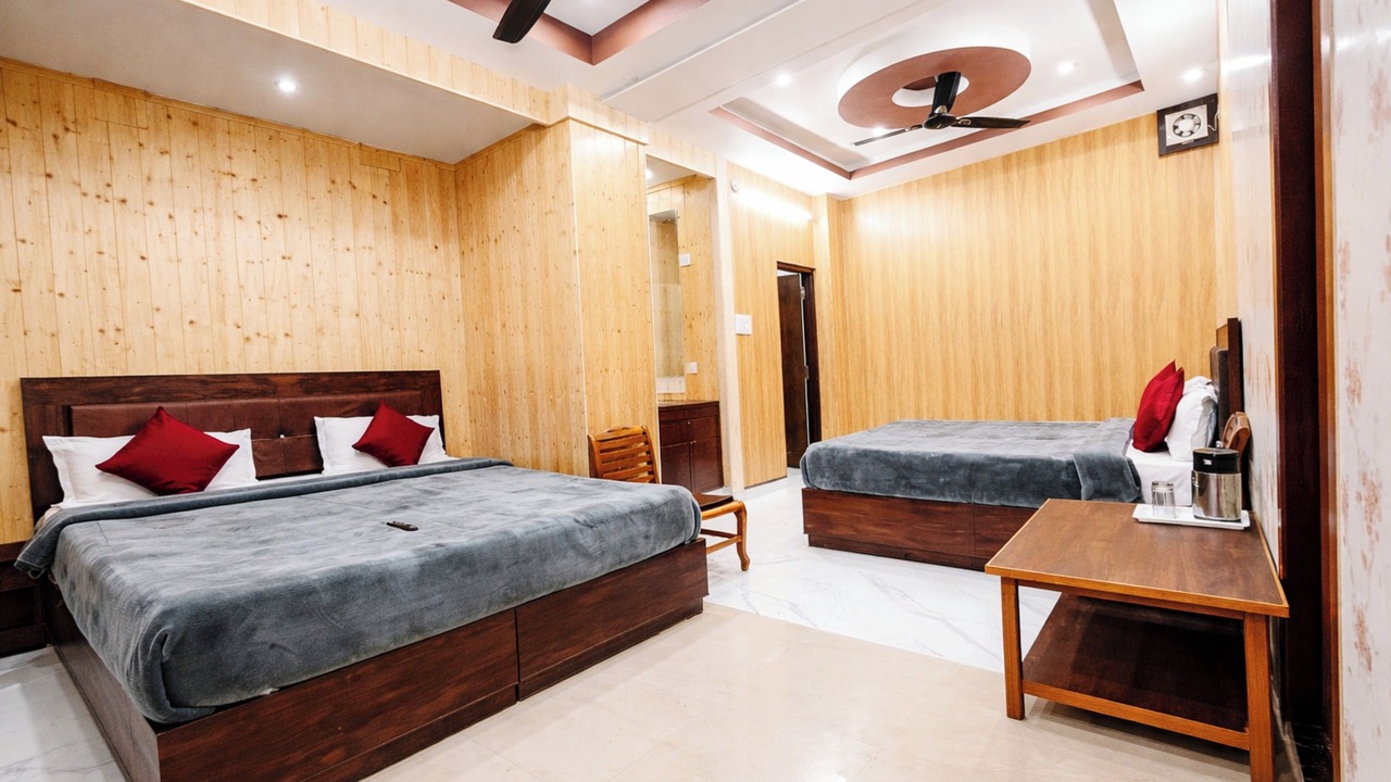 Photo of Bedroom in The Mall Road