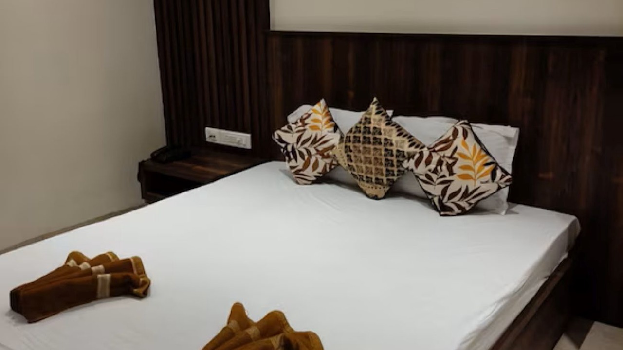 Photo of Bedroom in Medinipur