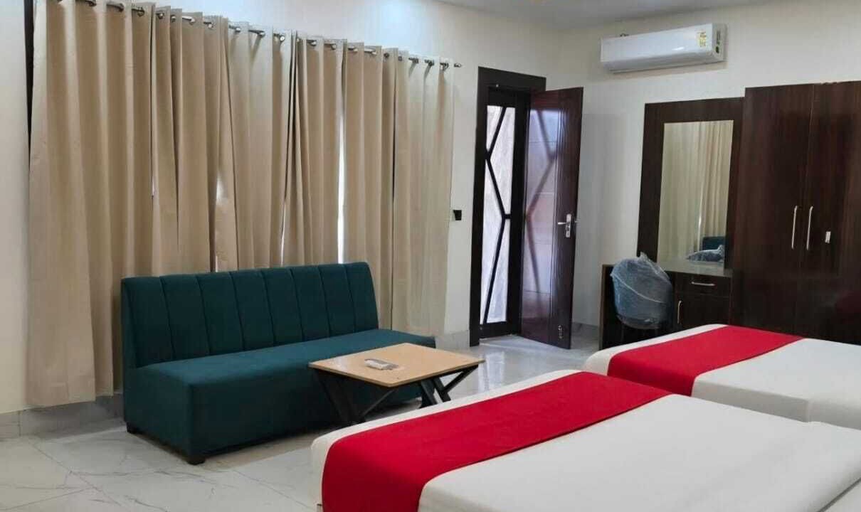 Photo of Bedroom in Tanakpur