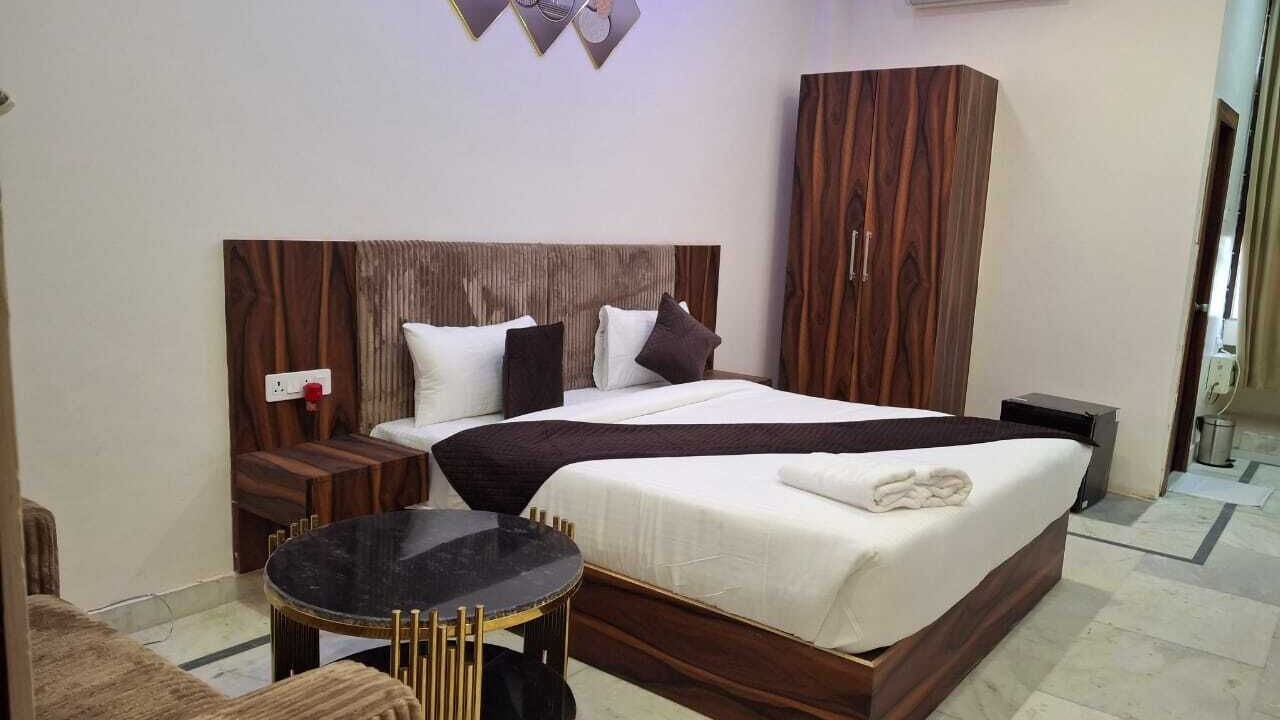 Photo of Bedroom in Gonda
