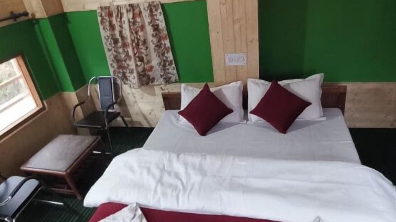 Photo of Bedroom in Kasol