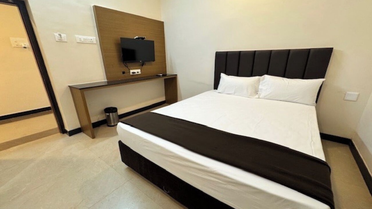 Photo of Bedroom in Udumalaipettai