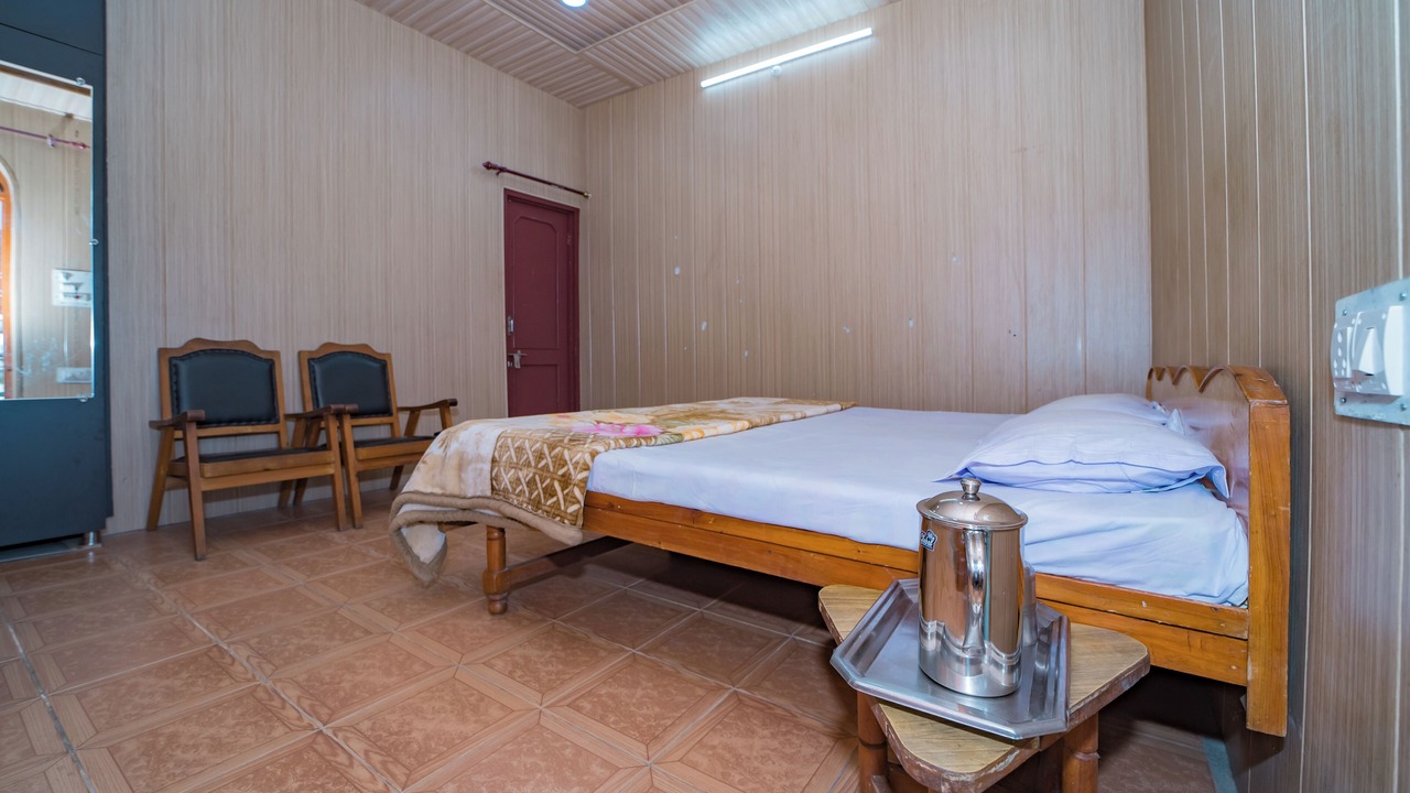 Photo of Bedroom in Barot