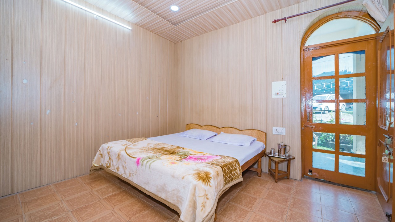 Photo of Bedroom in Barot