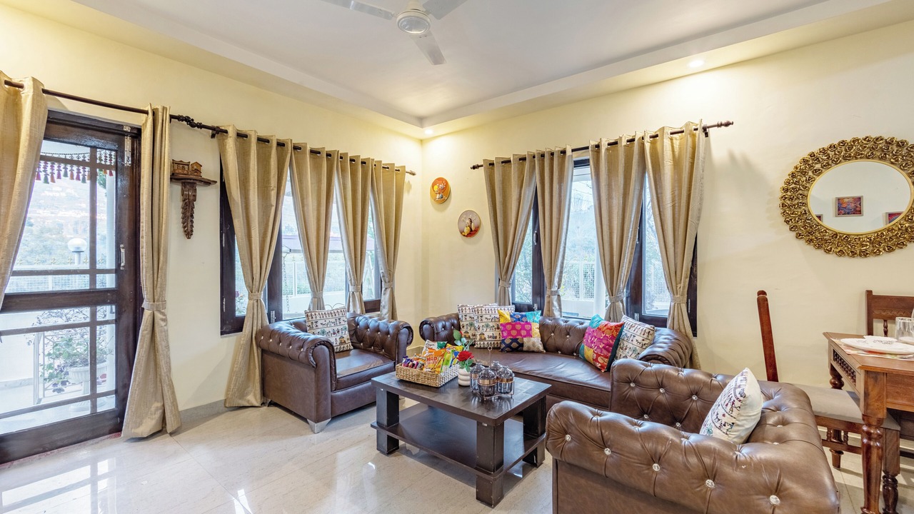 Photo of Livingroom in Bhimtal