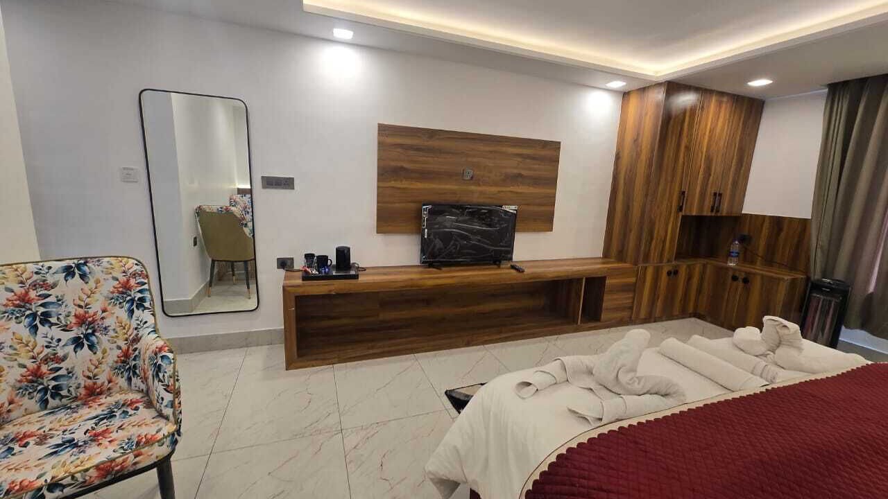Photo of Bedroom in Badrinath