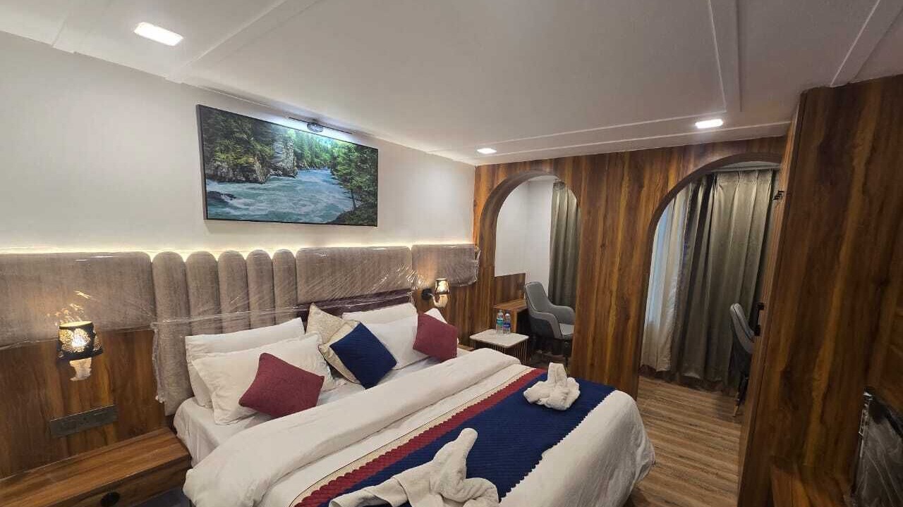 Photo of Bedroom in Badrinath
