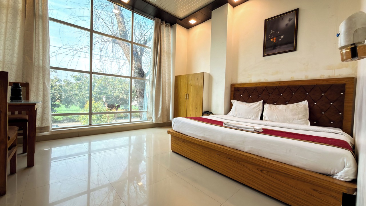 Photo of Bedroom in Ramnagar