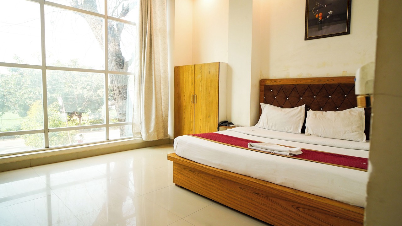 Photo of Bedroom in Ramnagar