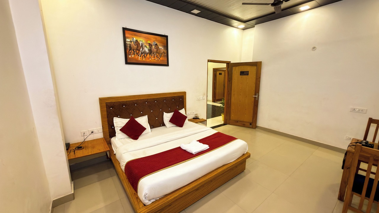 Photo of Bedroom in Ramnagar