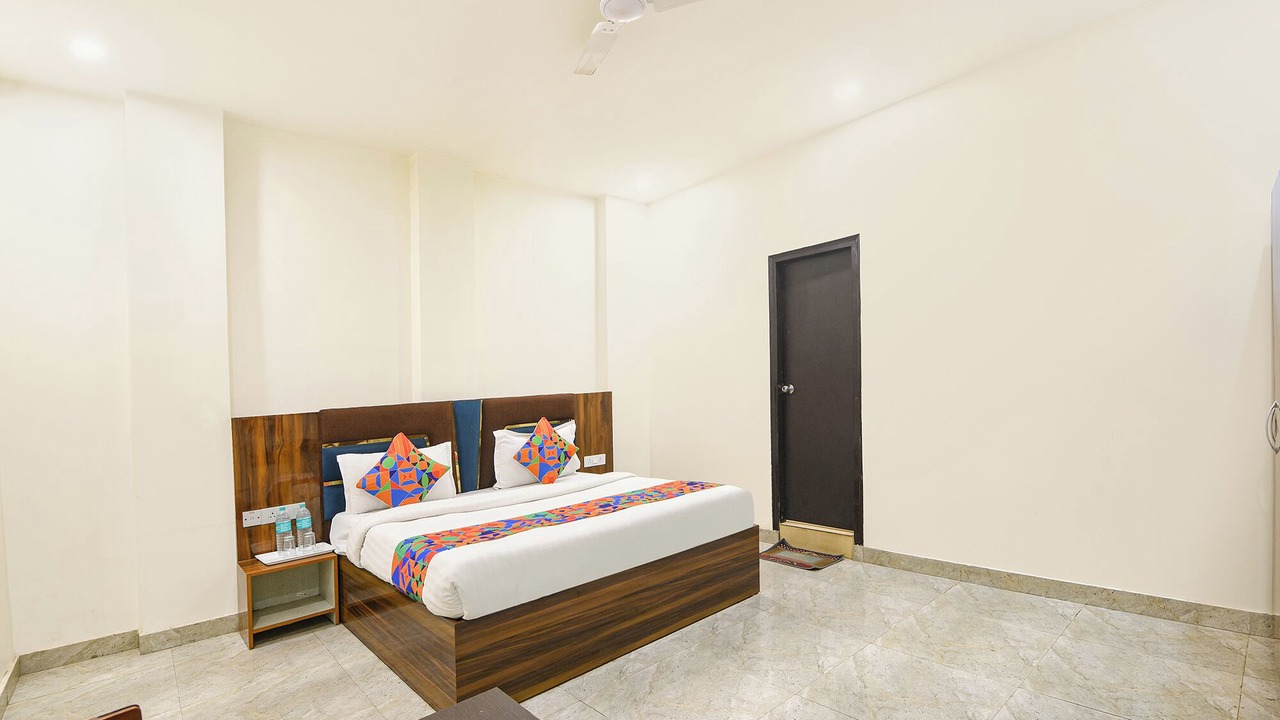 Photo of Bedroom in Karol Bagh
