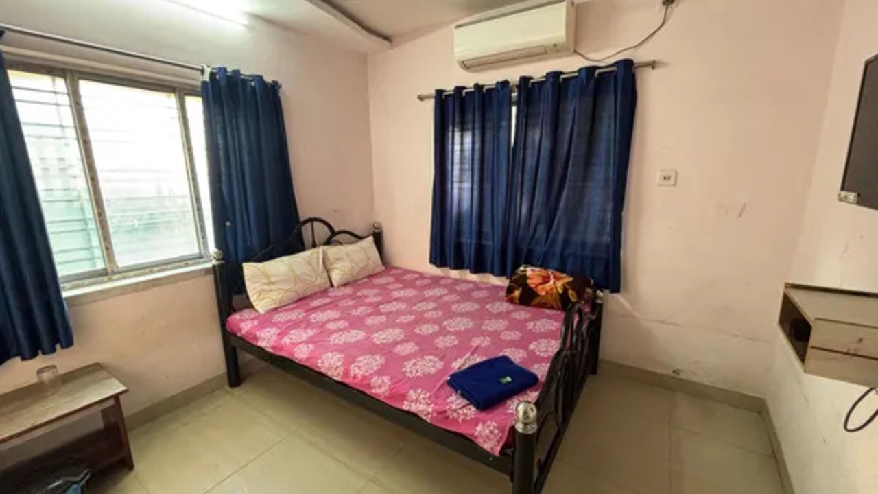 Photo of Bedroom in Mukundapur