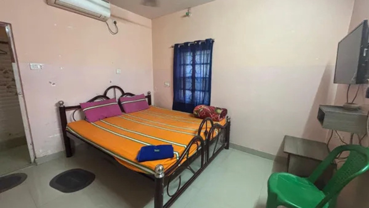 Photo of Bedroom in Mukundapur