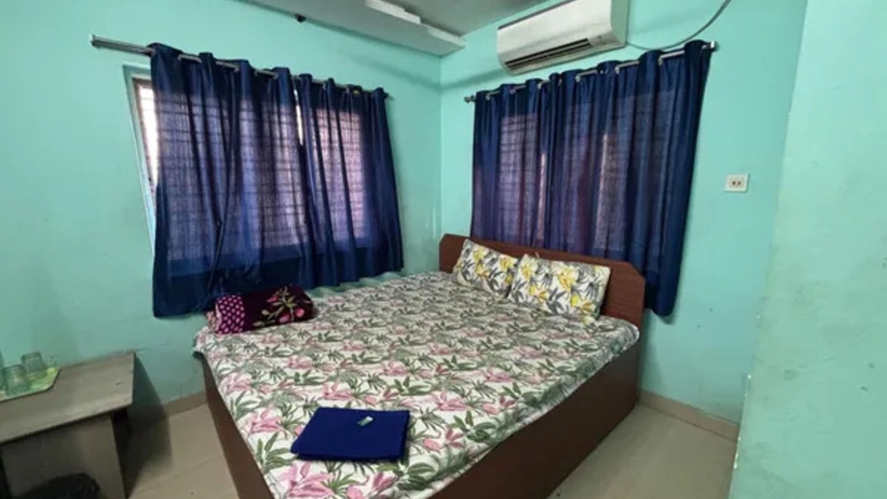 Photo of Bedroom in Mukundapur
