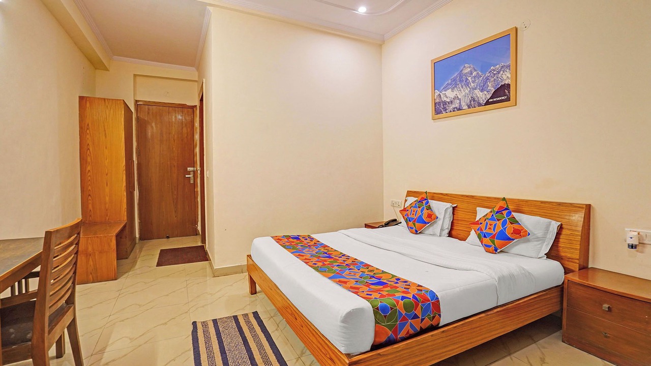 Photo of Bedroom in Sector 70