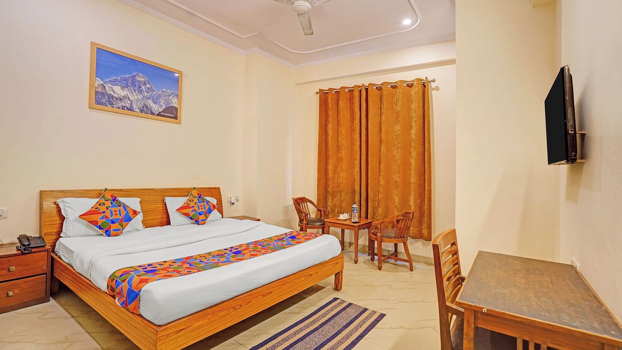 Photo of Bedroom in Sector 70