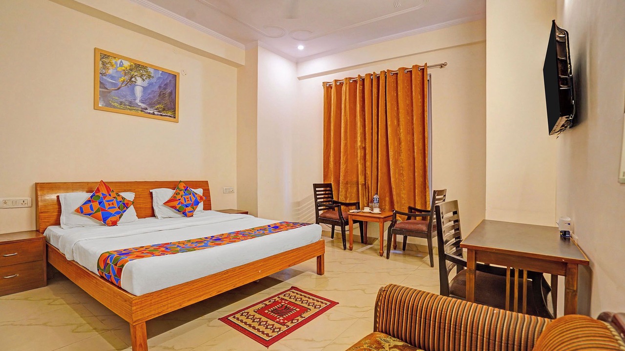 Photo of Bedroom in Sector 70