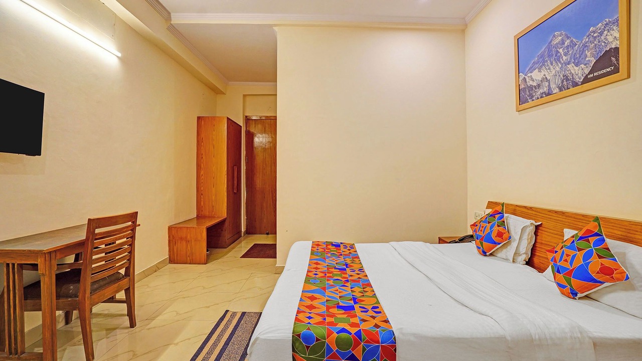 Photo of Bedroom in Sector 70