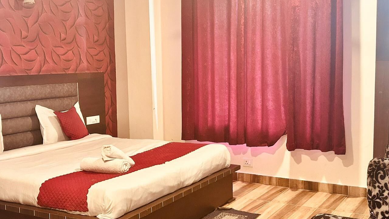 Photo of Bedroom in Bhagsu Nag