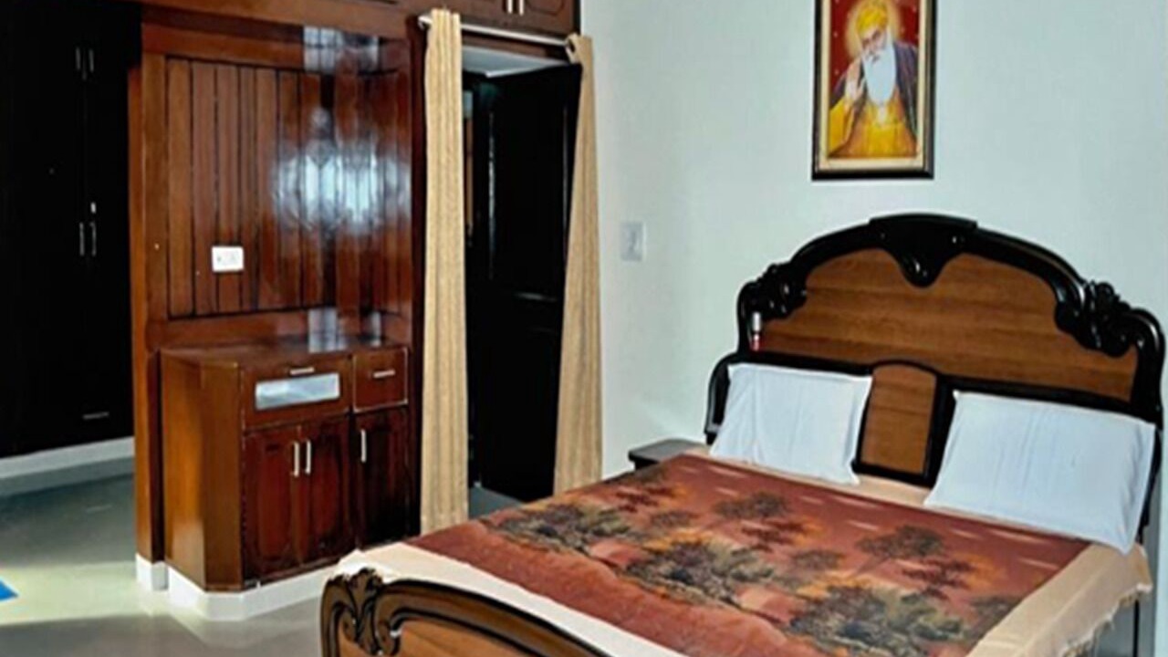 Photo of Bedroom in Kumarhatti