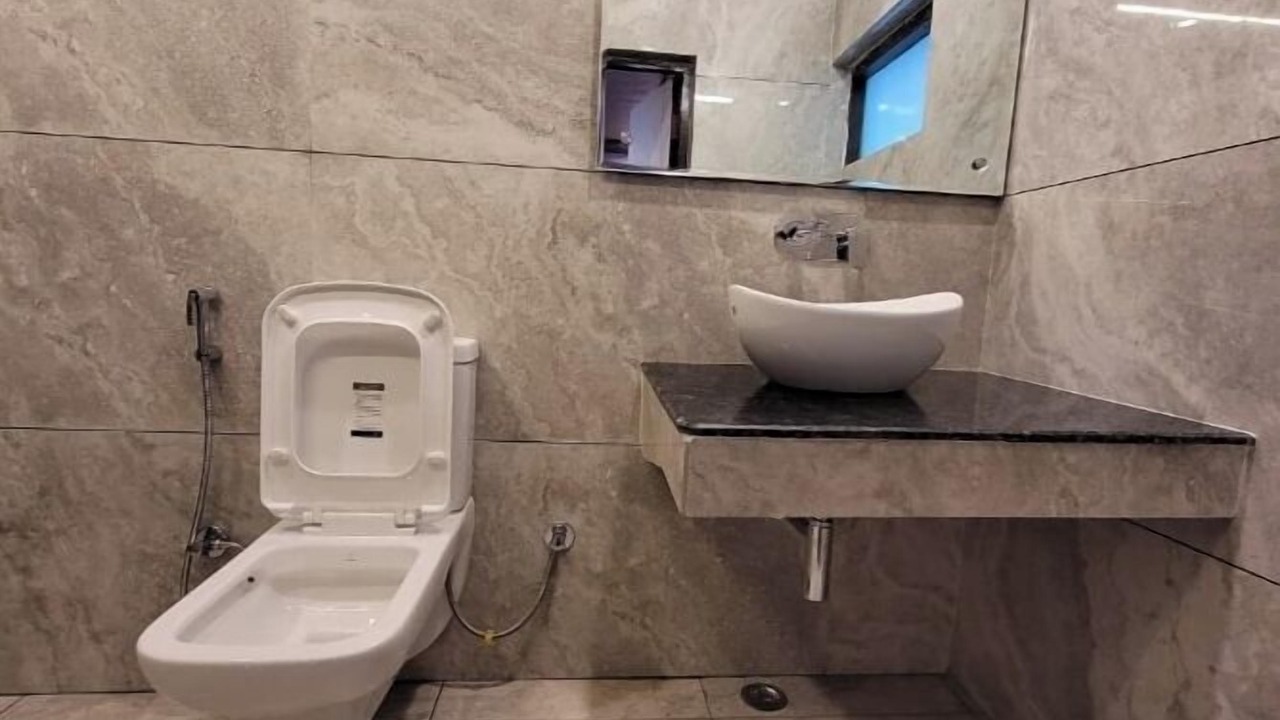 Photo of Bathroom in Mallital