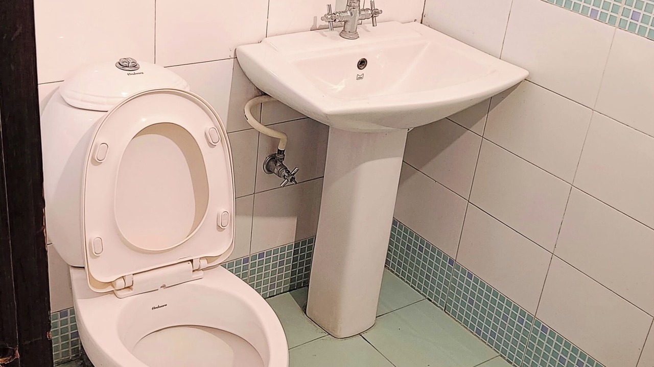 Photo of Bathroom in Naina Range