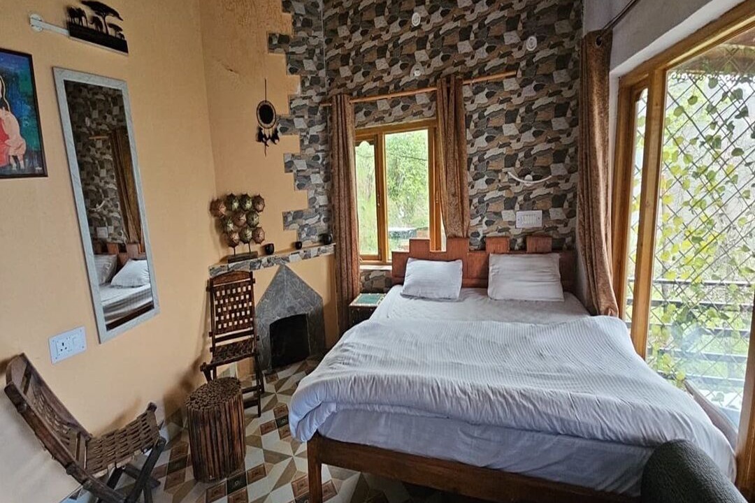 Photo of Bedroom in Mukteshwar