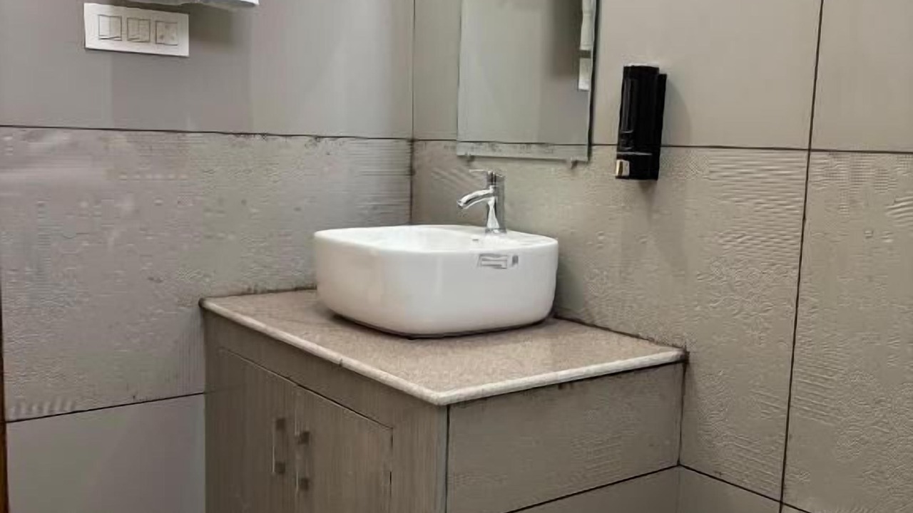 Photo of Bathroom in Tehri