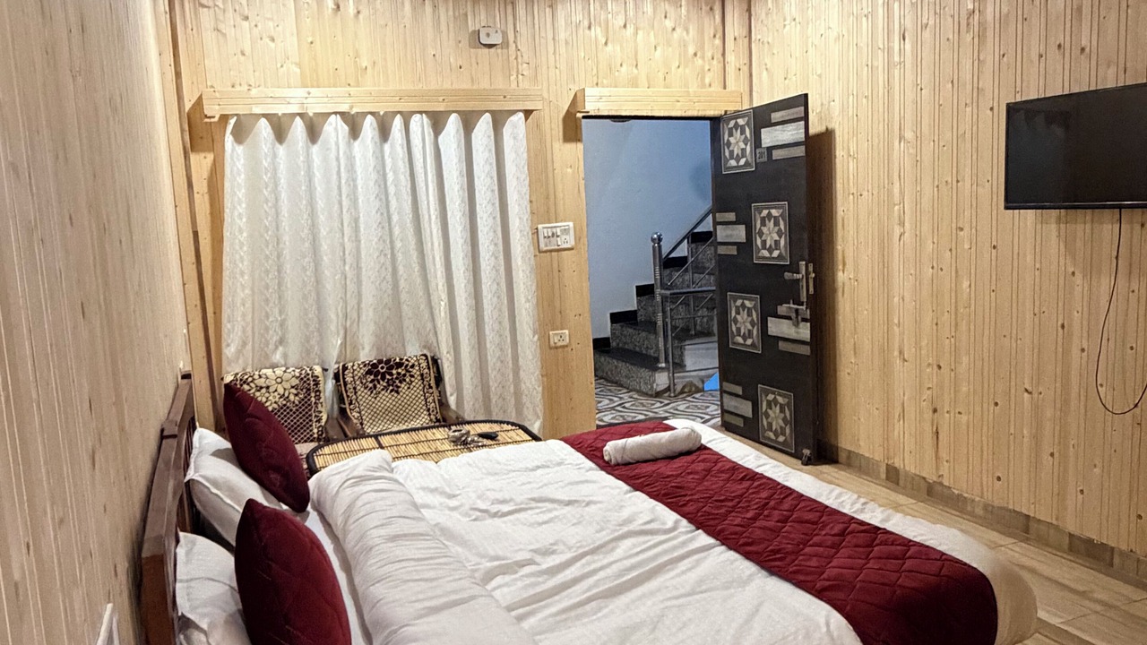 Photo of Bedroom in Mohaan