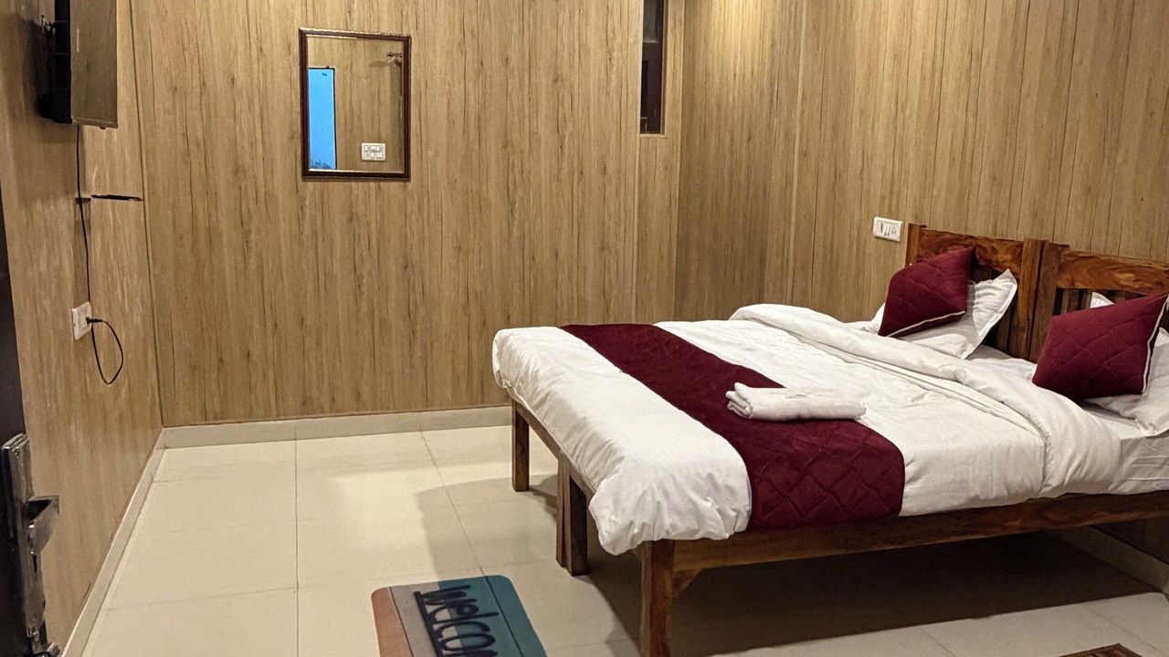 Photo of Bedroom in Mohaan