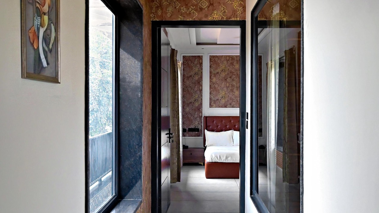 Photo of Bedroom in Ranjit Avenue
