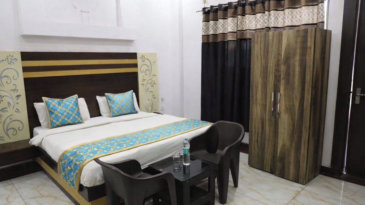 Photo of Bedroom in Haridwar