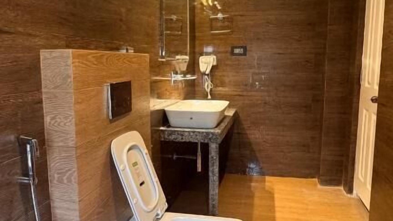 Photo of Bathroom in Lachen