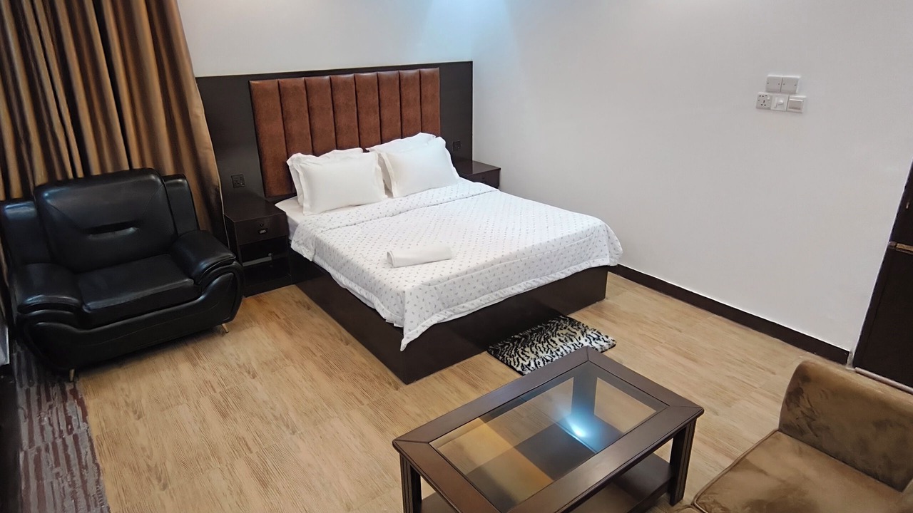 Photo of Bedroom in Banani