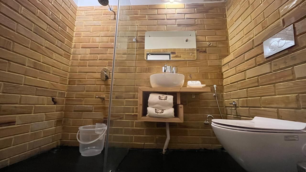 Photo of Bathroom in Kolakham