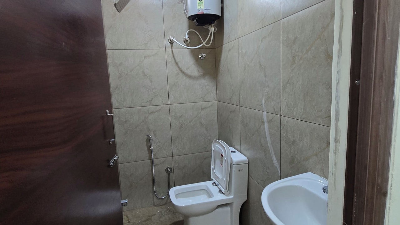 Photo of Bathroom in Tiruvannamalai
