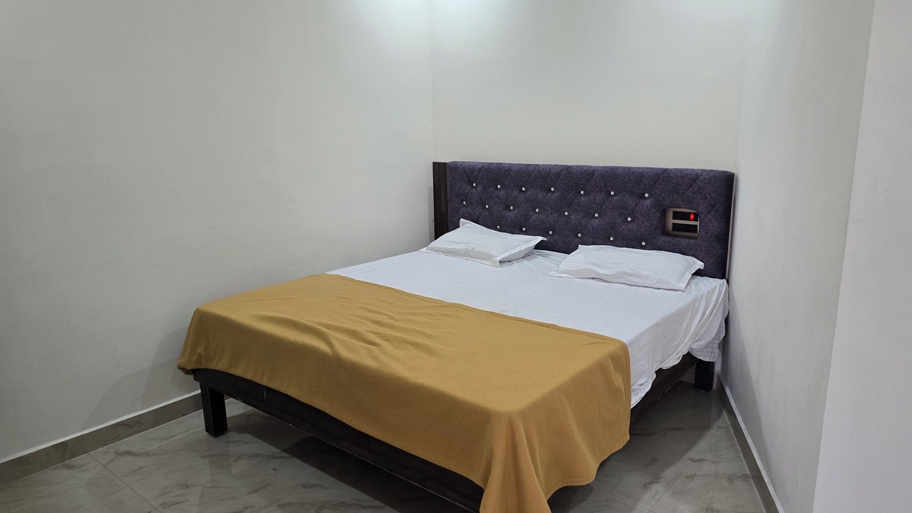 Photo of Bedroom in Tiruvannamalai