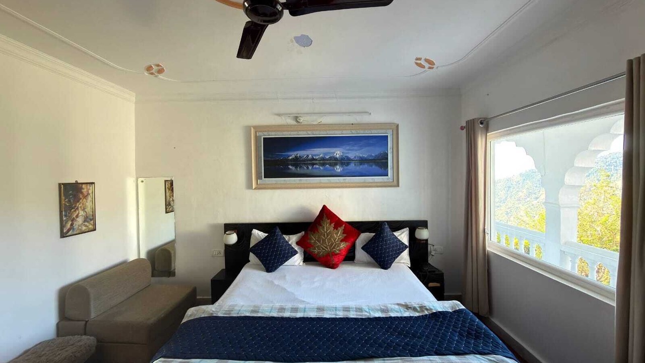 Photo of Bedroom in Nainital