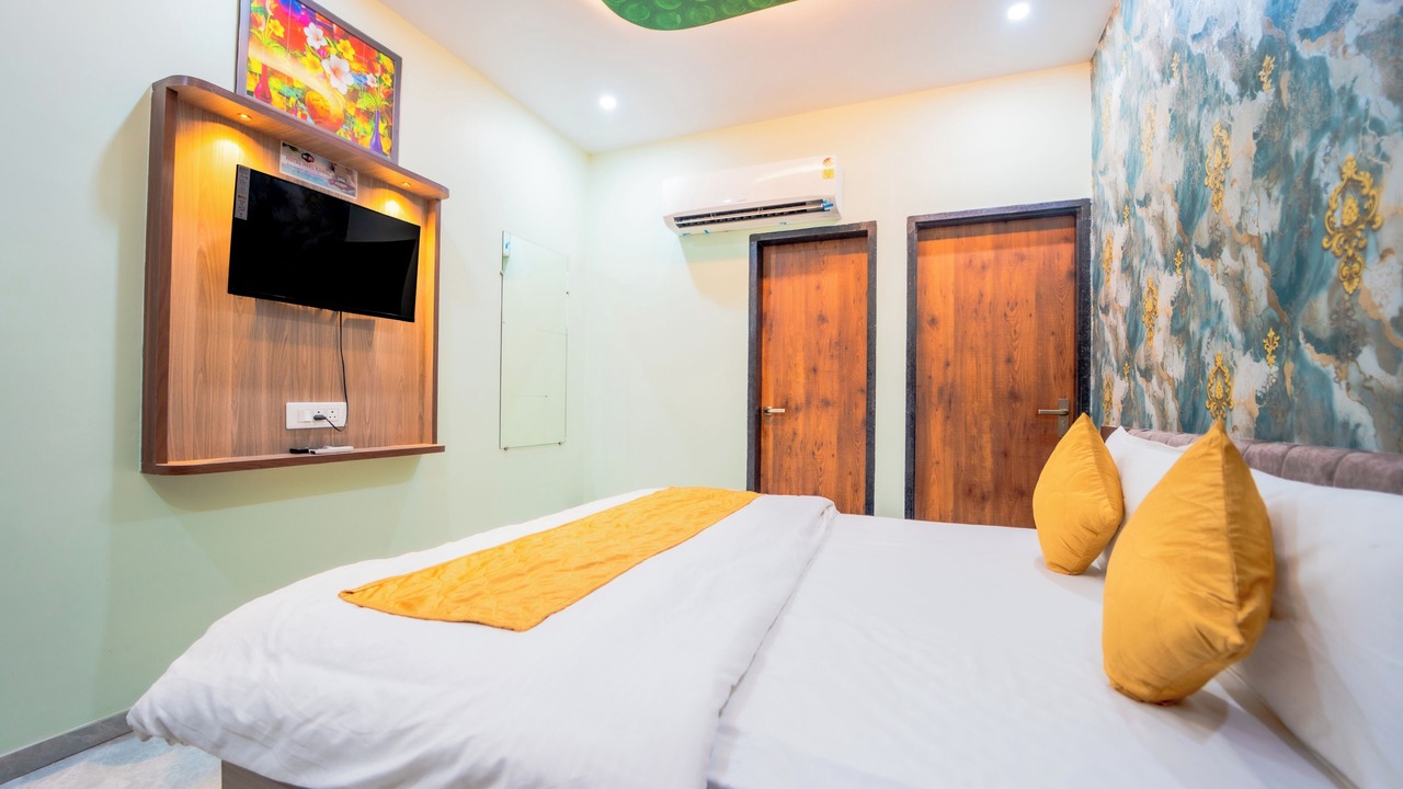 Photo of Bedroom in Khatu
