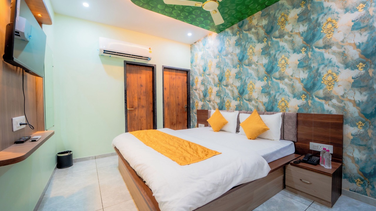 Photo of Bedroom in Khatu