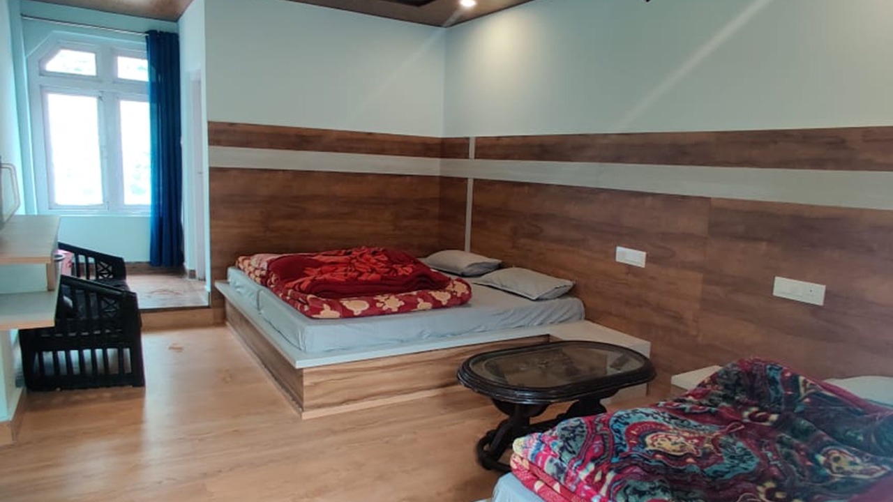 Photo of Bedroom in Badrinath
