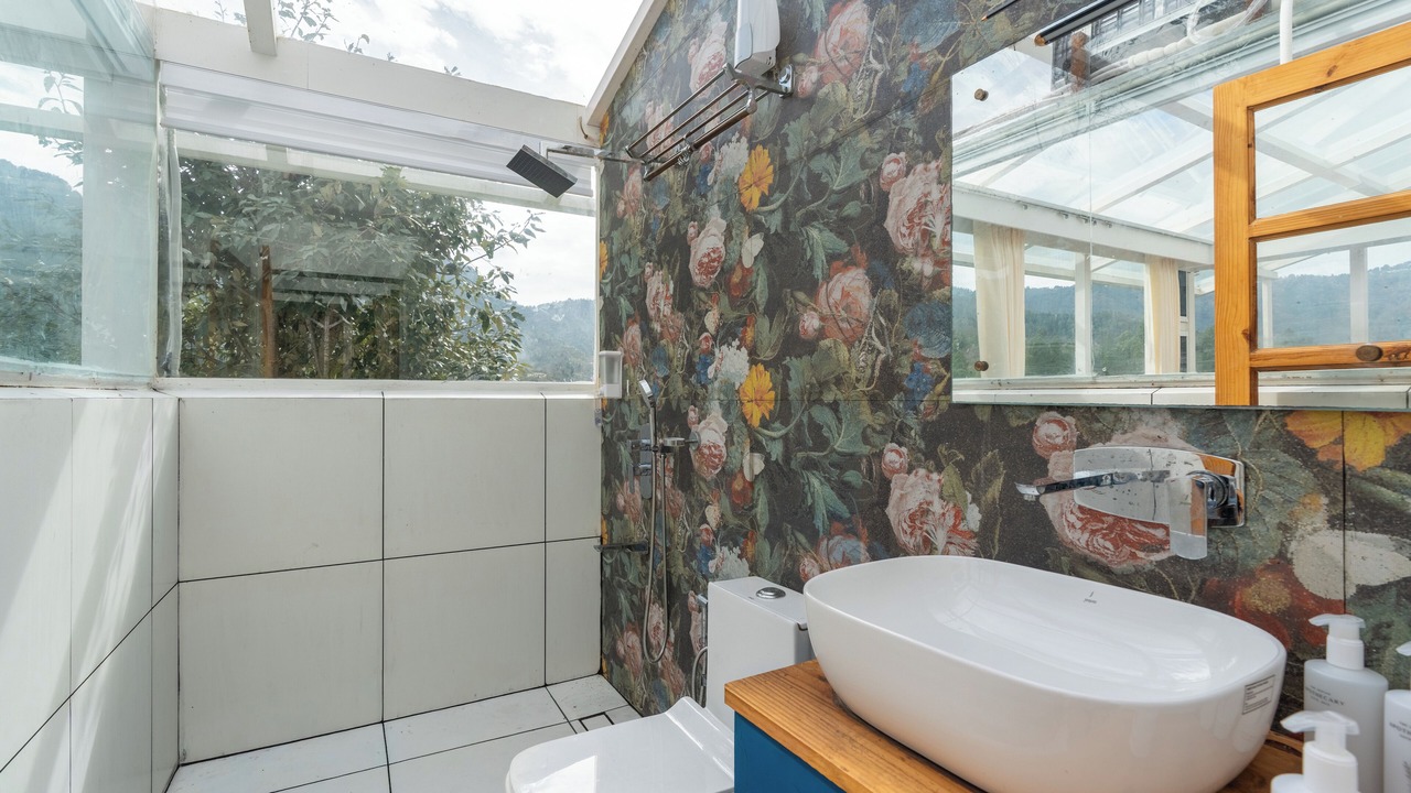 Photo of Bathroom in Kaul