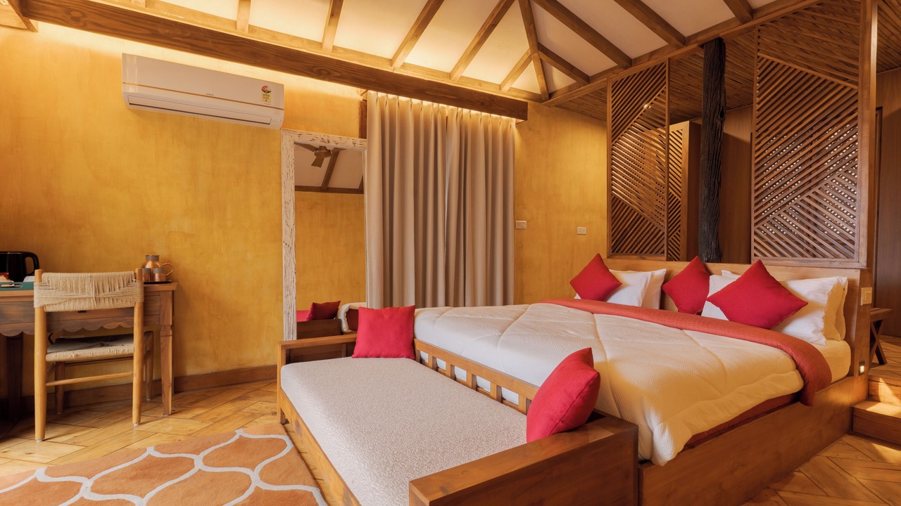 Photo of Bedroom in Naina Range