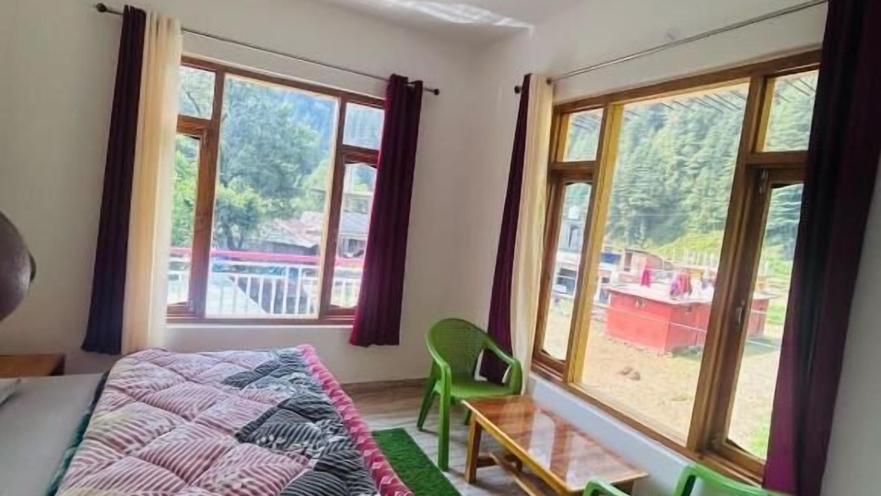 Photo of Patio Balcony in Barot
