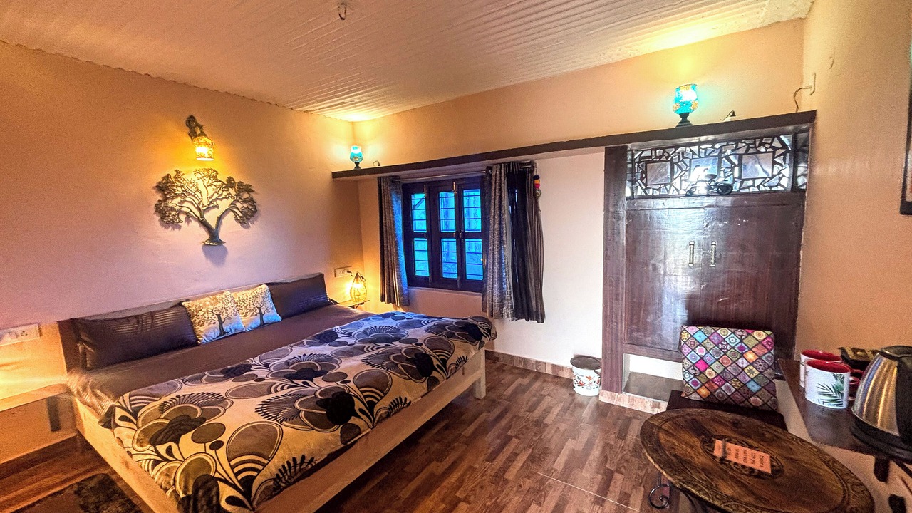 Photo of Bedroom in Almora
