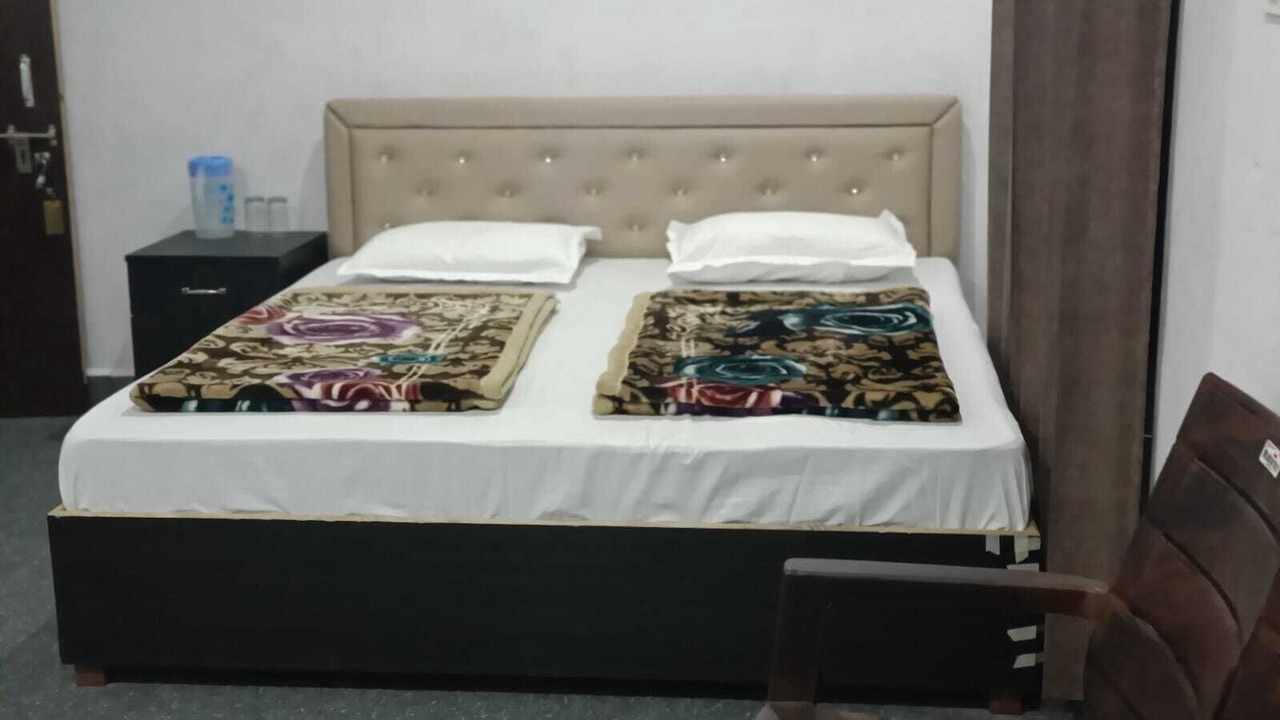 Photo of Bedroom in Gangotri
